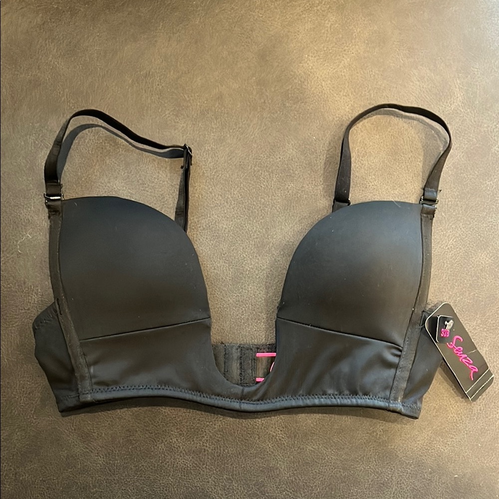 La Senza Black Plunge Bra